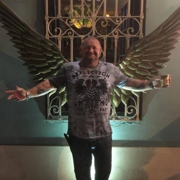 Meet your Posher, Howard - Picture 1 of 1